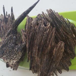 Agarwood Apari Triple Super